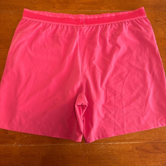 Fabletics 7-Inch Lined Shorts - Picture 2 of 5
